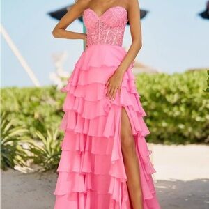 Brand New(different color then pic)worn once, size 00